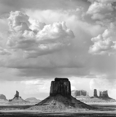 <b>Merrick Butte,<br>
Monument Valley, Arizona</b></p>
Image #454-15</p>
Film capture and silver gelatin print.</p>
Available in 8x8, 11x11 and 16x16 inch prints.</p>

